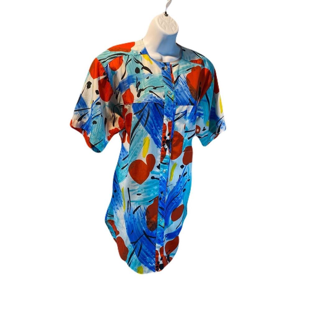 SHAPELY Vintage Woman’s Blouse Multicolored